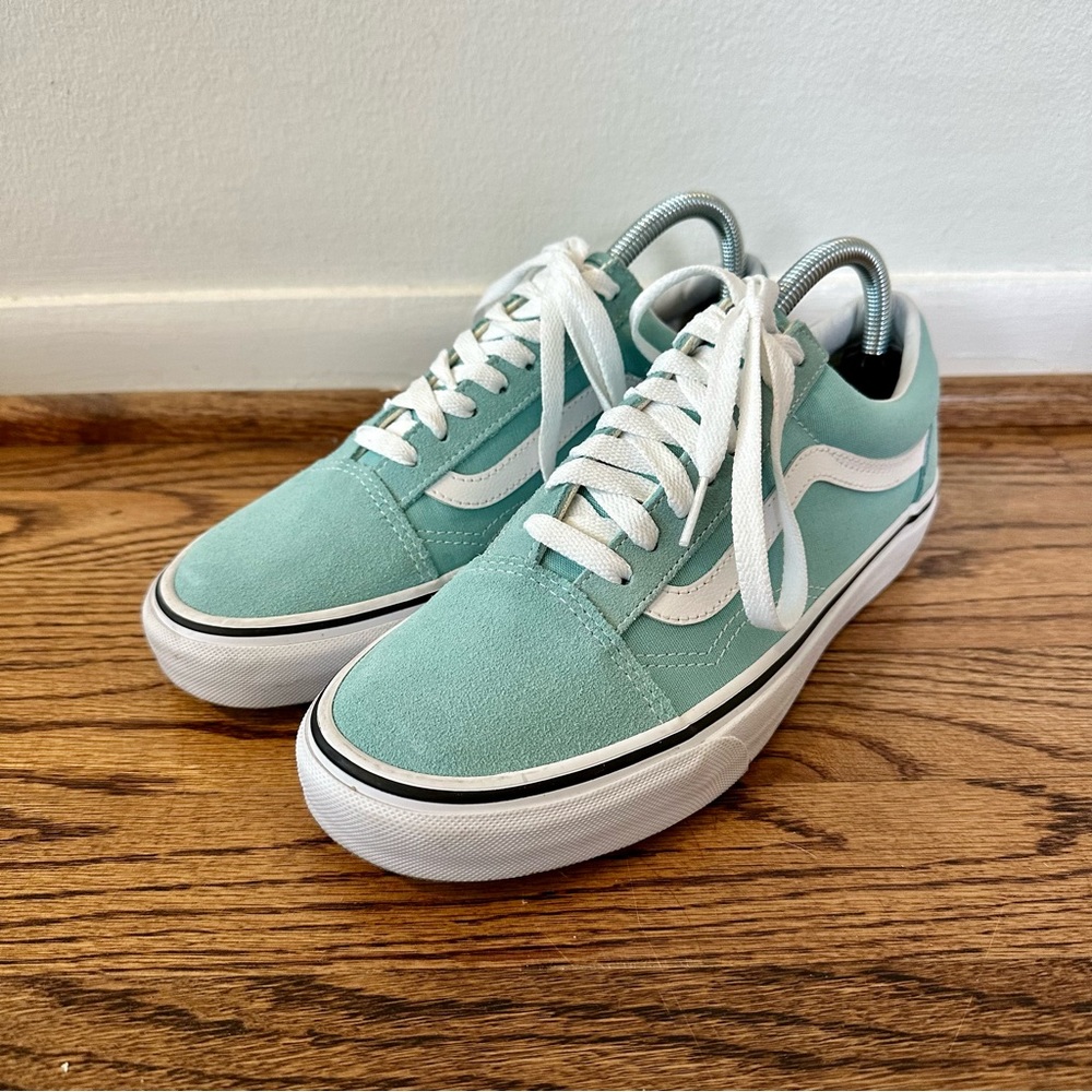 Women’s Vans Old Skool Shoe Canal Blue Size 8